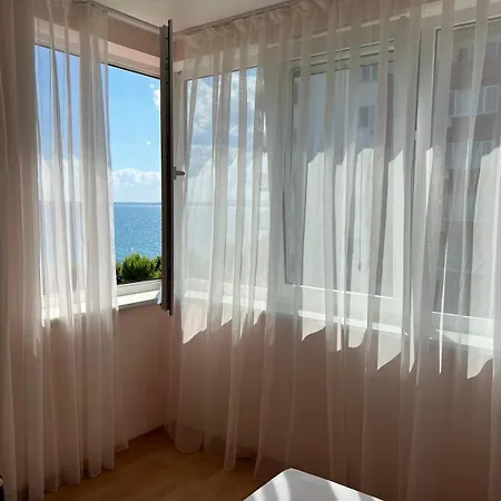 Sea View Noks Apartment